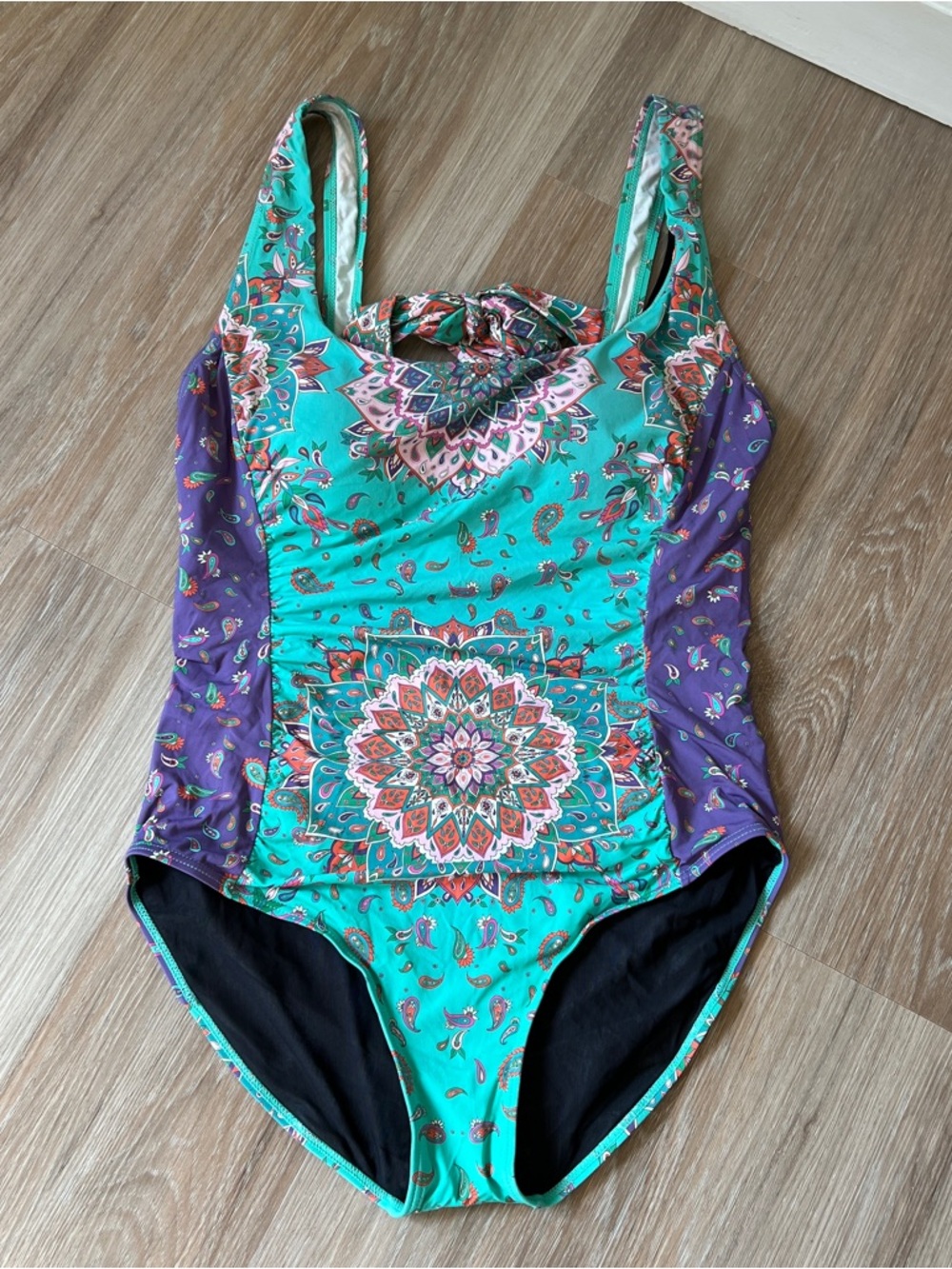 Sundance Boho Paisley One Piece Swimsuit Back Tie Size Large built in cups blue
